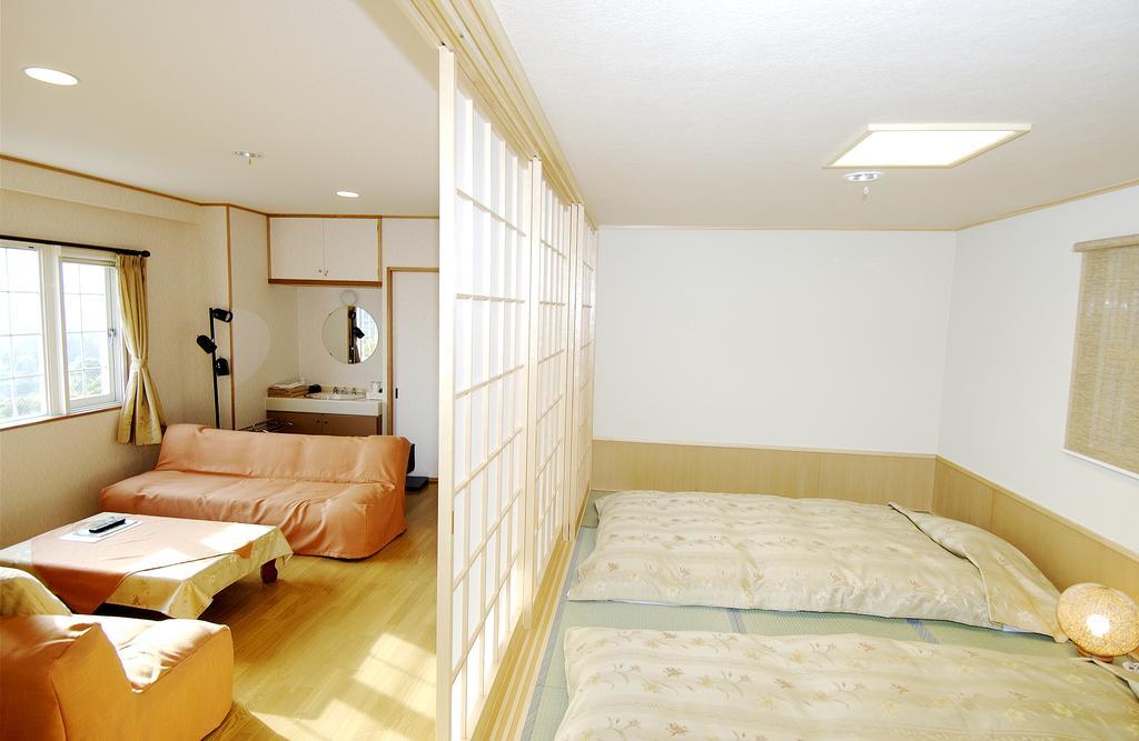 ชูบู ซานโซ Hotel ยูกาวาระ ภายนอก รูปภาพ