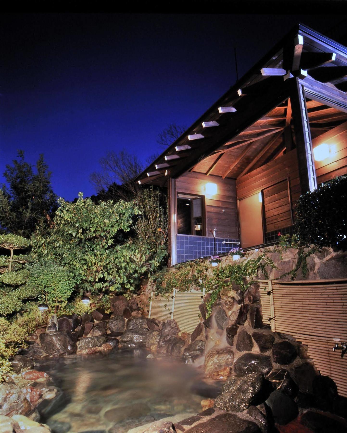 ชูบู ซานโซ Hotel ยูกาวาระ ภายนอก รูปภาพ