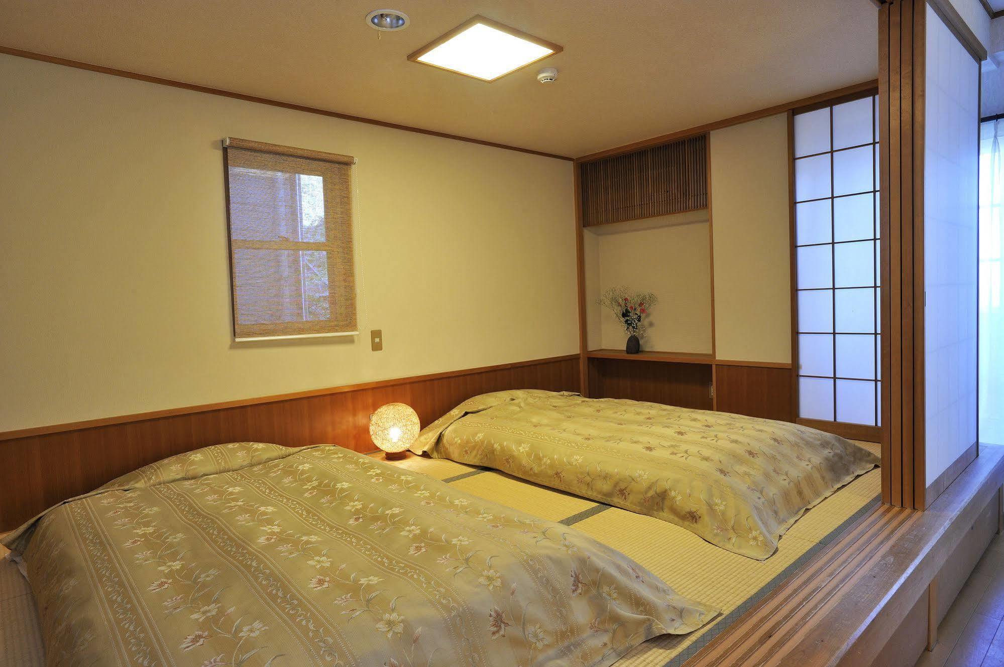 ชูบู ซานโซ Hotel ยูกาวาระ ภายนอก รูปภาพ